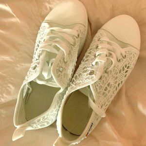never worn white lace platform sneakers
